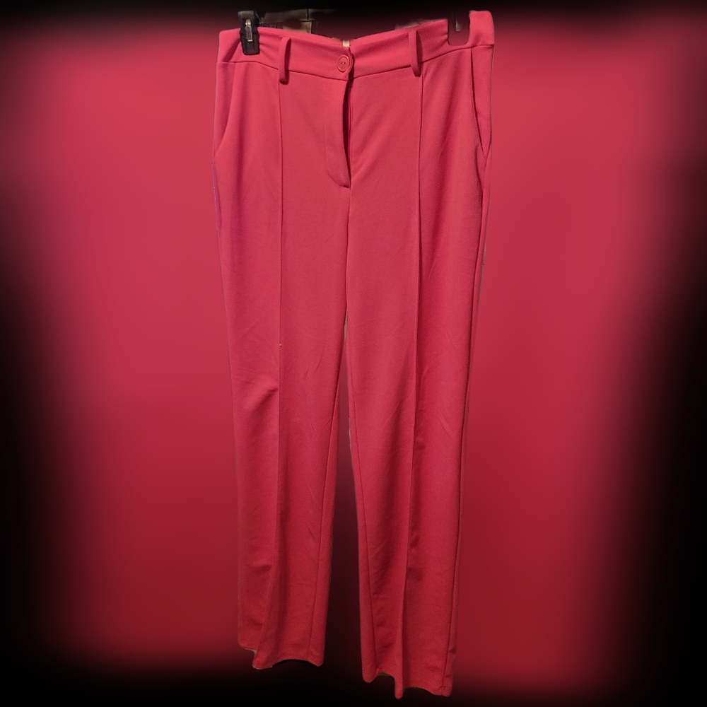 31-Fashion Nova hot pink pants
